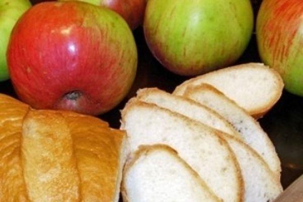 Цены на хлеб, сливочное масло и яблоки снизились в Нижегородской области за неделю