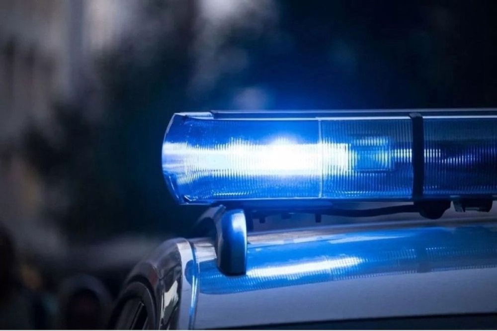 Полицейские установили личность разбившего стеклянное ограждение на Бору вандала