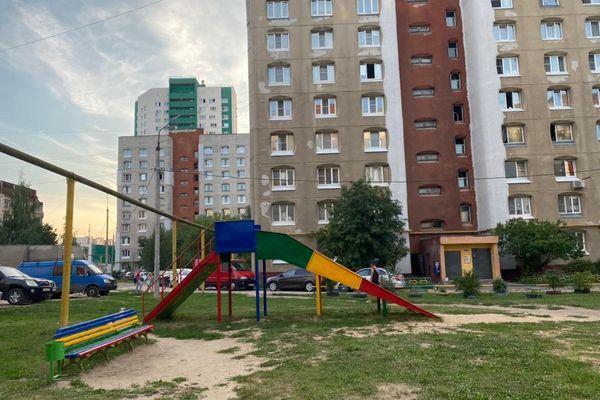 Фото Волонтерский проект по ремонту детских площадок стартовал в Нижнем Новгороде - Новости Живем в Нижнем