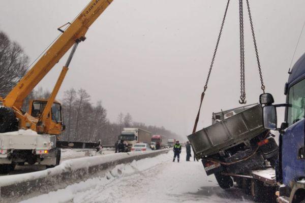 Движение по трассе М-7 в направлении Нижнего Новгорода восстановлено после ДТП