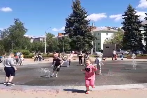 В Дзержинске запустили фонтан «Торнадо»