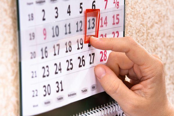 Правительство РФ утвердило даты новогодних и майских праздников в 2022 году