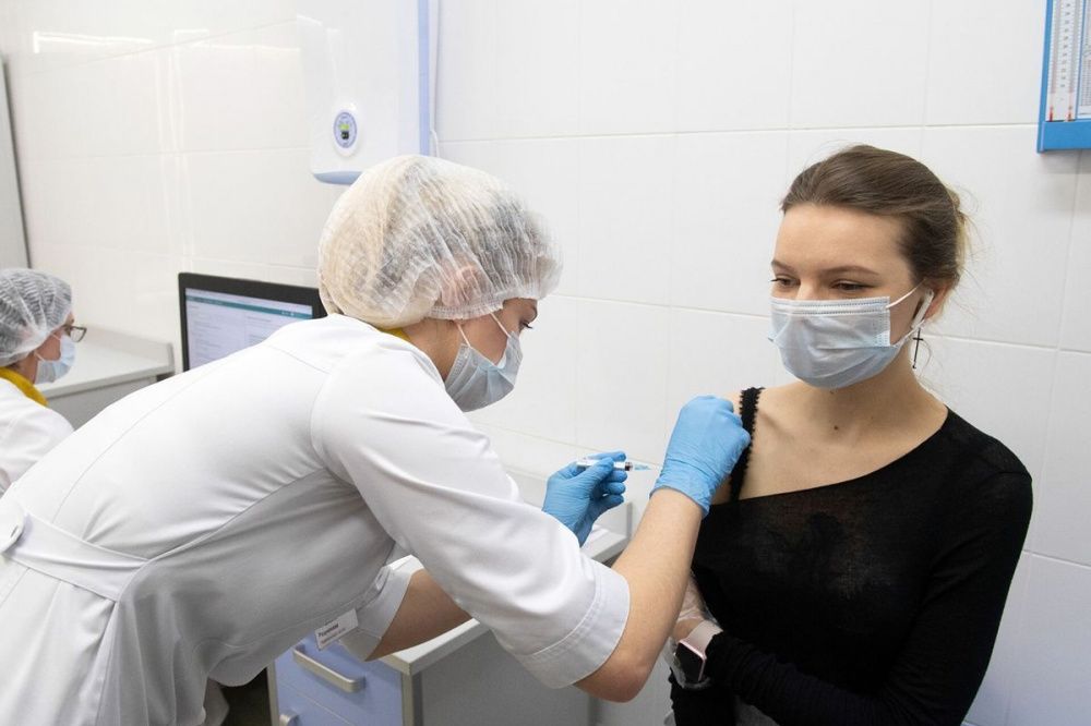 Более 10 тысяч доз вакцины «КовиВак» распределены по поликлиникам Нижегородской области