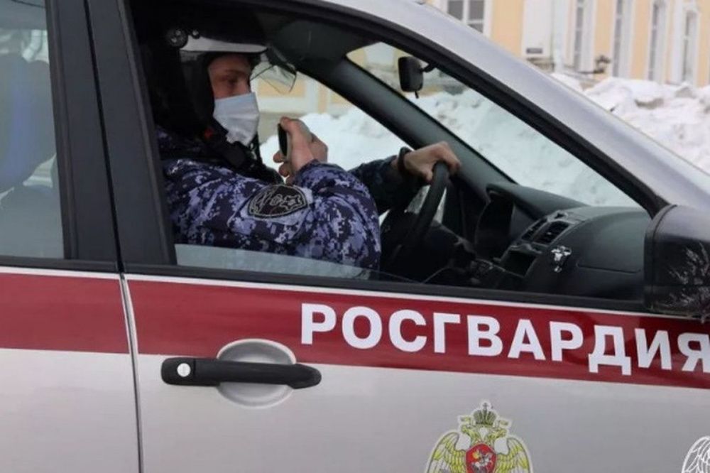 Росгвардейцы в Нижнем Новгороде задержали напавшего на травматолога мужчину