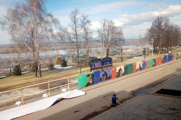 В Нижегородском кремле начались работы по благоустройству Центральной площади