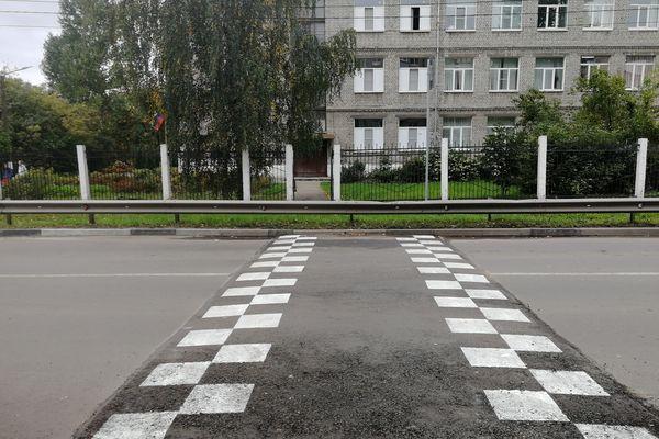 «Лежачие полицейские» установлены возле двух школ и детского сада в Нижнем Новгороде
