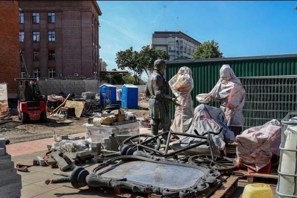Памятники вернутся на Большую Покровскую к 21 августа
