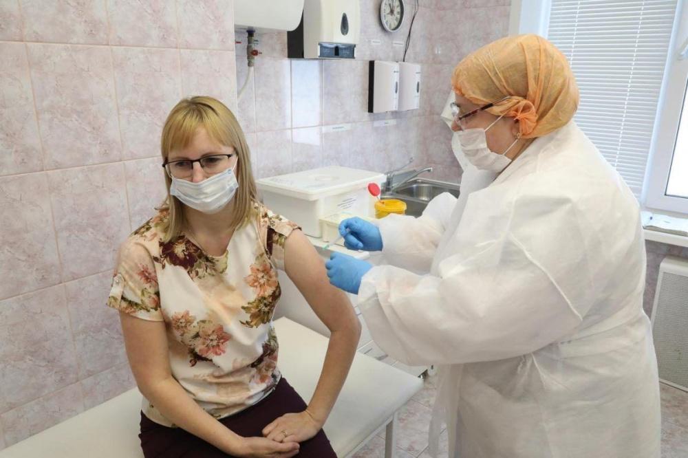 Фото QR-код после вакцинации будет доступен нижегородцам на портале госуслуг - Новости Живем в Нижнем