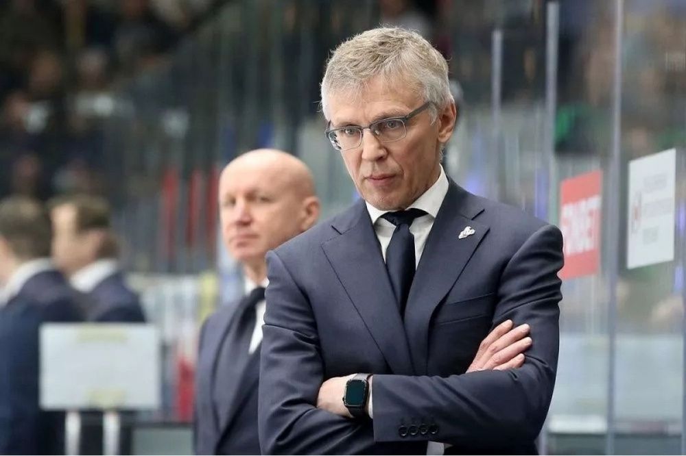 Главный тренер «Торпедо» Ларионов не ответил на вопрос о продлении контракта