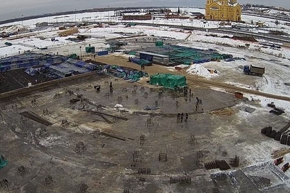 50% фундаментной плиты Ледового дворца на Стрелке зальют до 15 января
