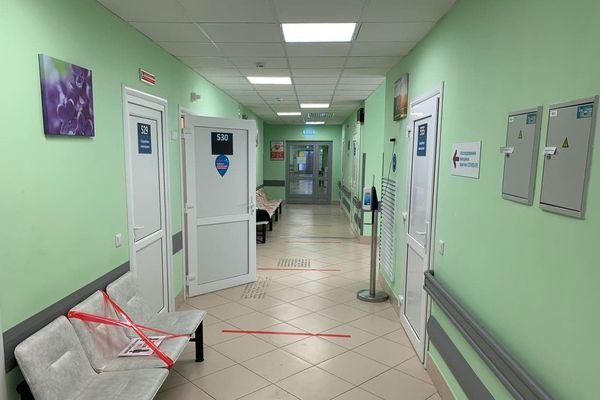 Фото Нижегородец возмутился попыткой медработника без очереди попасть на прививку от COVID-19 - Новости Живем в Нижнем