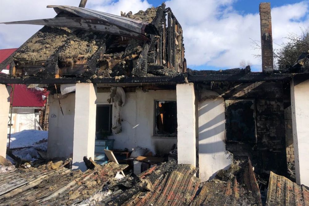 СК завел дело о гибели двух человек при пожаре в Нижегородской области