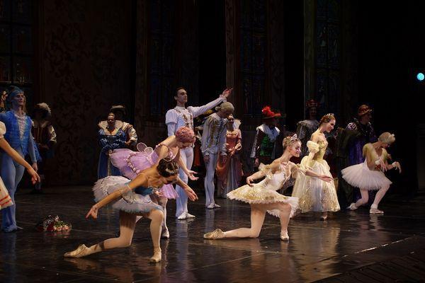 Спектакли театра оперы и балета им. Пушкина будут адаптированы для незрячих зрителей