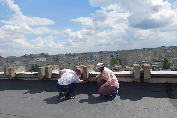 Кровлю многоэтажки в Дзержинске отремонтировали после вмешательства ГЖИ
