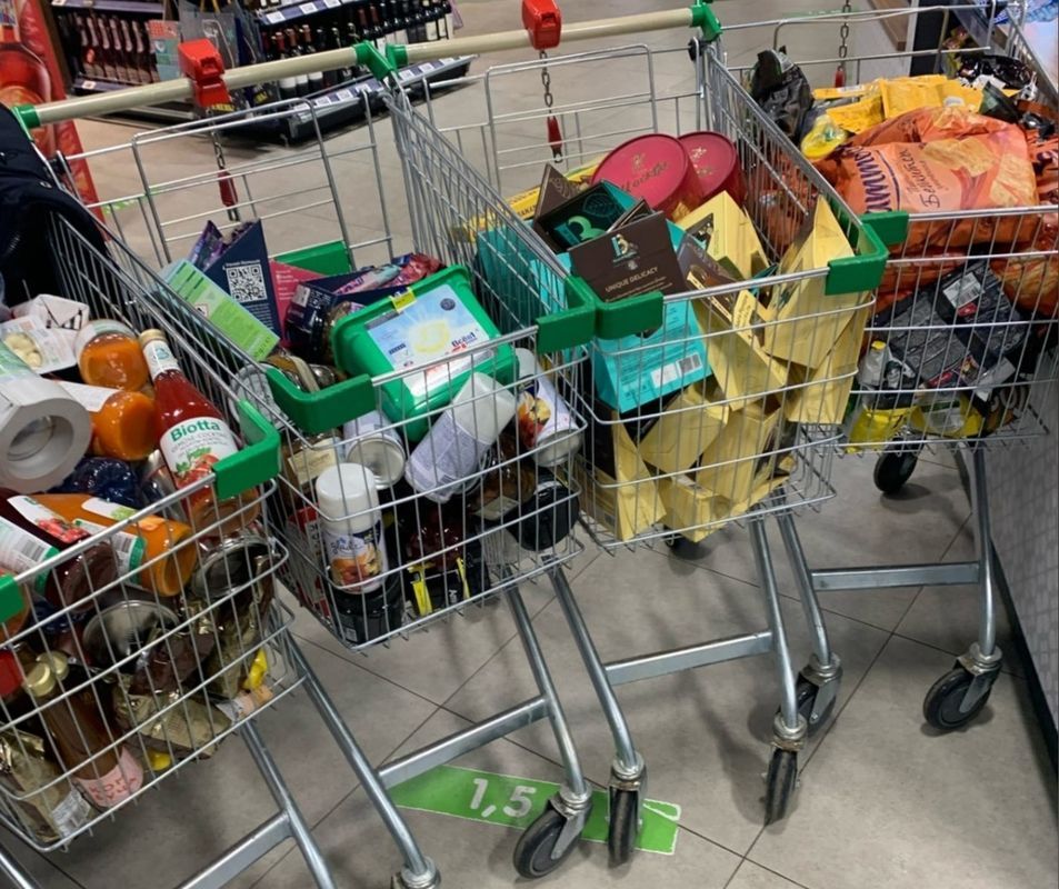 Фото Просроченные продукты на 72 тысячи рублей обнаружили активисты в Нижнем Новгороде - Новости Живем в Нижнем