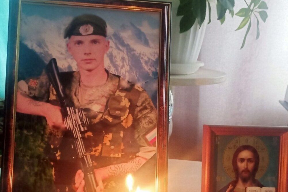Жители Сокольского простились с погибшим в ходе СВО земляком Кириллом Титовым