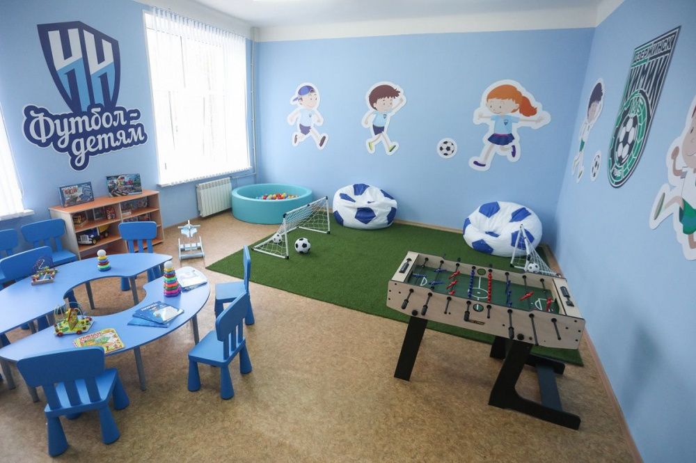 Футбольную игровую комнату открыли в детской больнице №8 в Дзержинске
