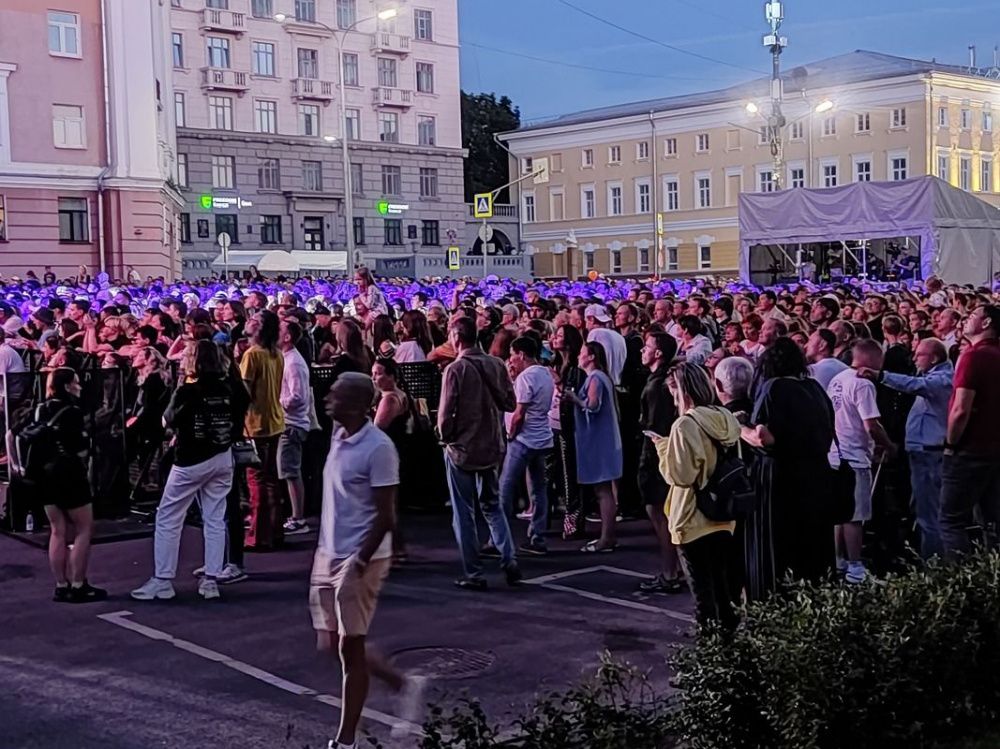 Фото Тысячи нижегородцев посетили фестиваль «Рок чистой воды – 2022» - Новости Живем в Нижнем