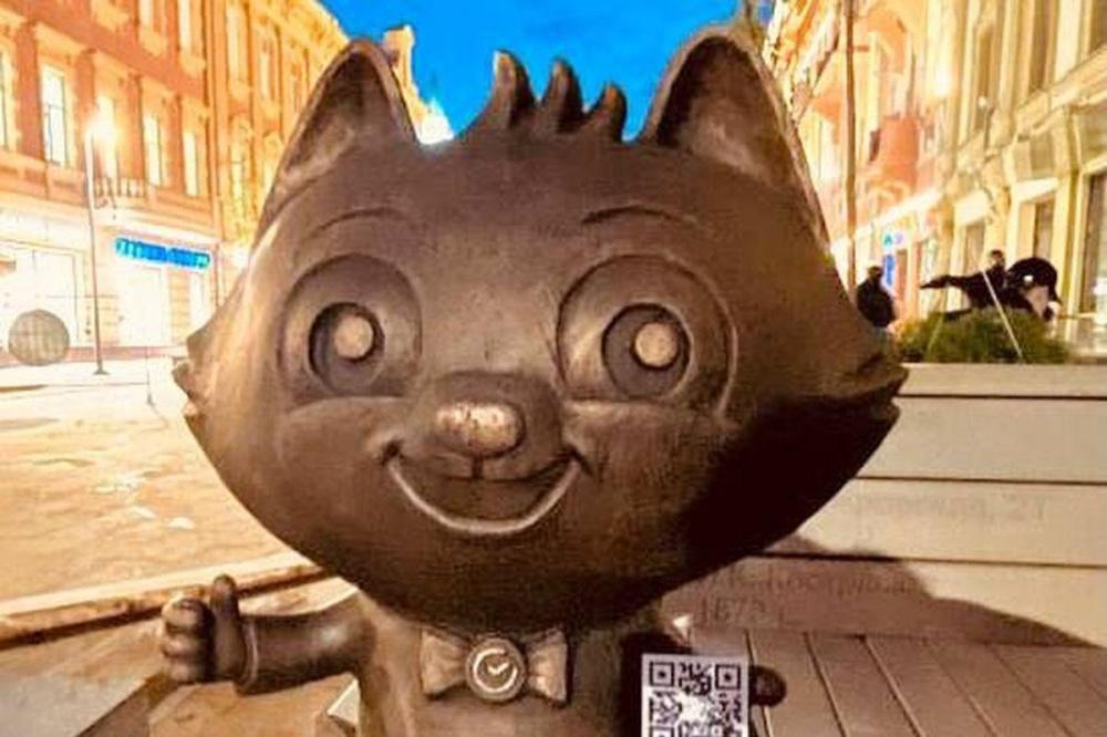 Фото Скульптура кота-финансиста появилась на улице Большой Покровской в Нижнем Новгороде - Новости Живем в Нижнем