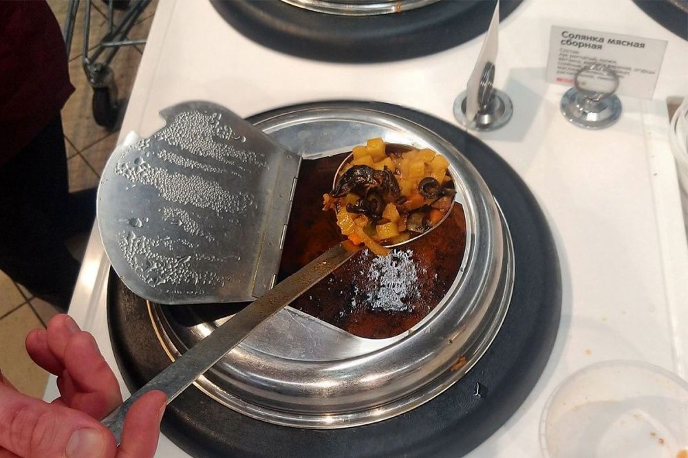 Фото Мышь в кастрюле супа обнаружили в сетевом магазине в Нижнем Новгороде - Новости Живем в Нижнем