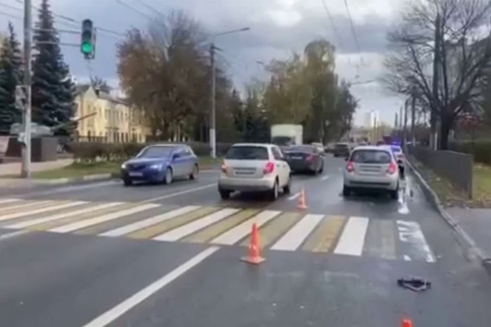 12-летнего мальчика сбила машина на улице Просвещенской в Нижнем Новгороде
