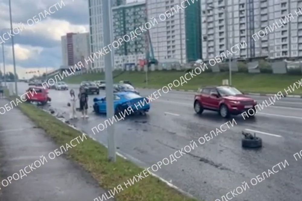 ДТП с тремя иномарками случилось на улице Сахарова в Нижнем Новгороде 20 июля