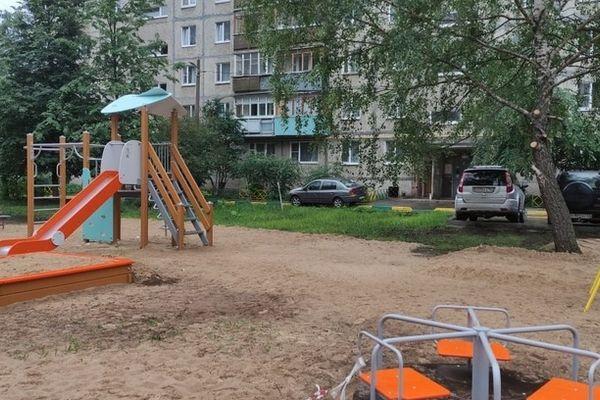 Новые детские площадки устанавливают в Нижнем Новгороде