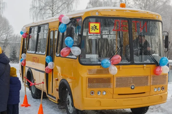 В Кстовском районе 2 сельские школы получили новые автобусы