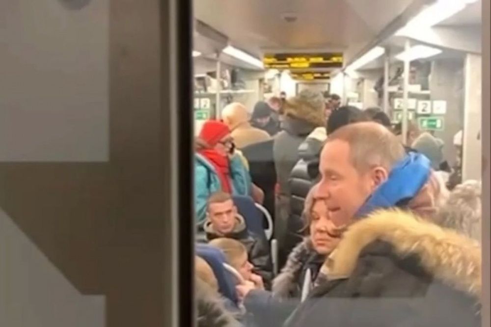 Фото Нижегородским пассажирам поезда «Ласточка» пришлось стоять на морозе 2 часа - Новости Живем в Нижнем