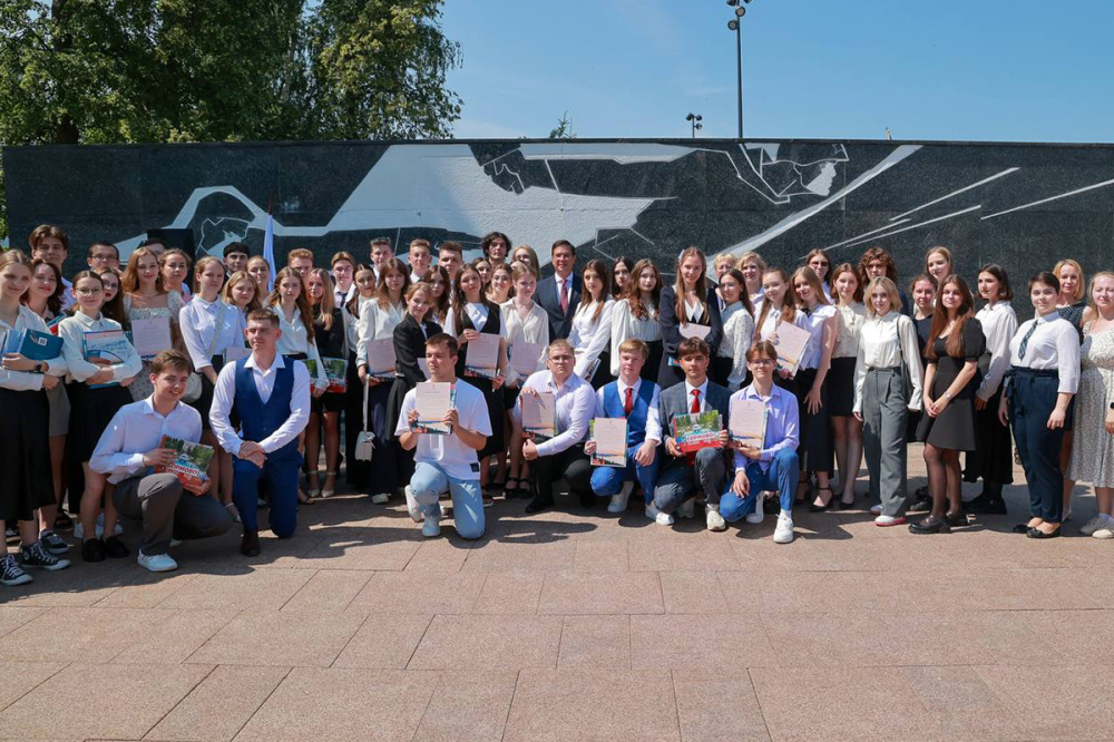 Почти 700 выпускников окончили школу на «отлично» в Нижнем Новгороде