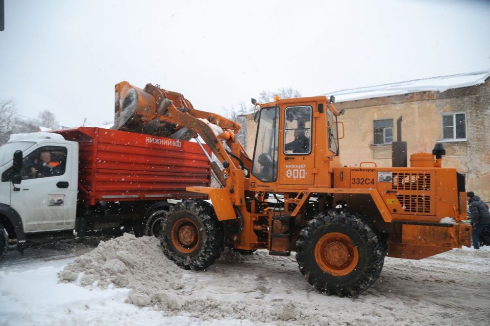 Фото Дорожники должны убрать снежные валы в Нижнем Новгороде в течение пяти суток - Новости Живем в Нижнем
