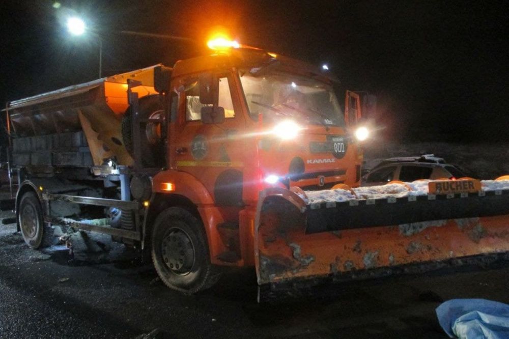 Мужчина погиб под колесами снегоуборочного «КамАЗа» в Нижегородской области 
