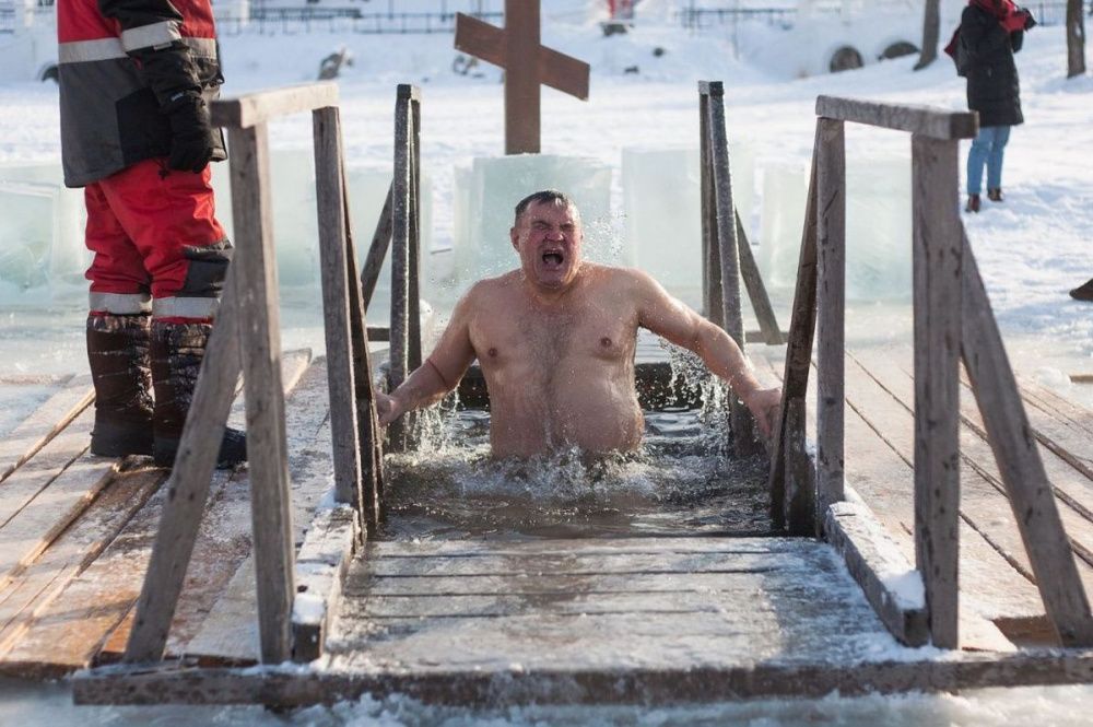 Нижегородский медик рекомендует перед крещенскими купаниями проконсультироваться с врачом