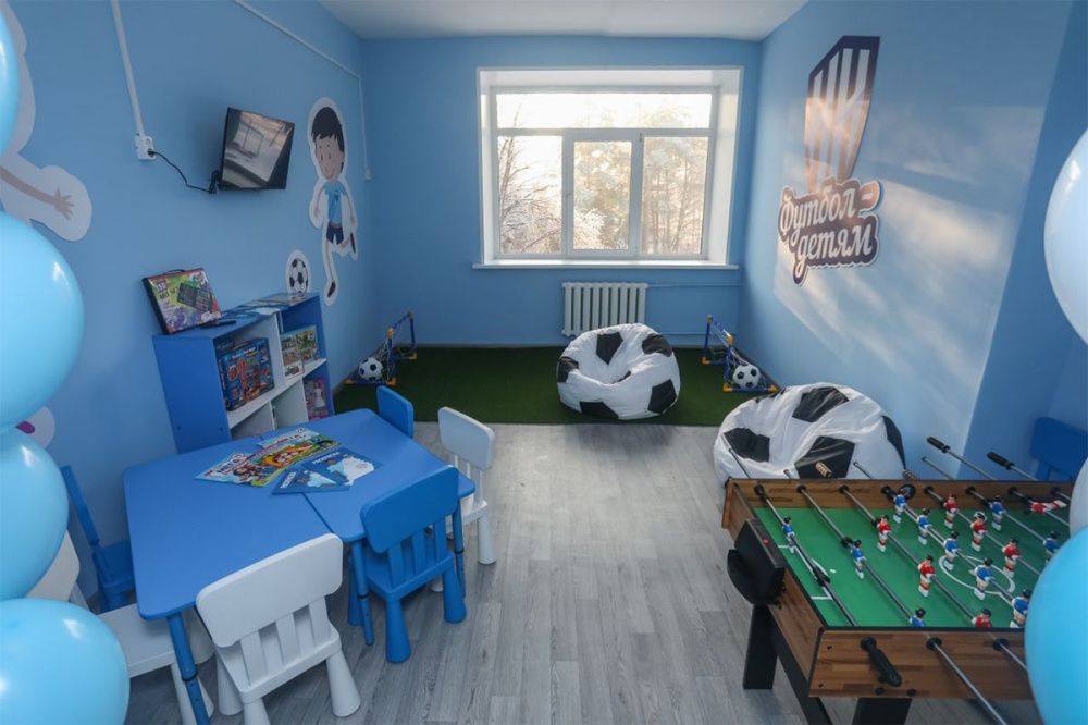 Футбольную игровую комнату открыли в детской больнице №27 в Нижнем Новгороде