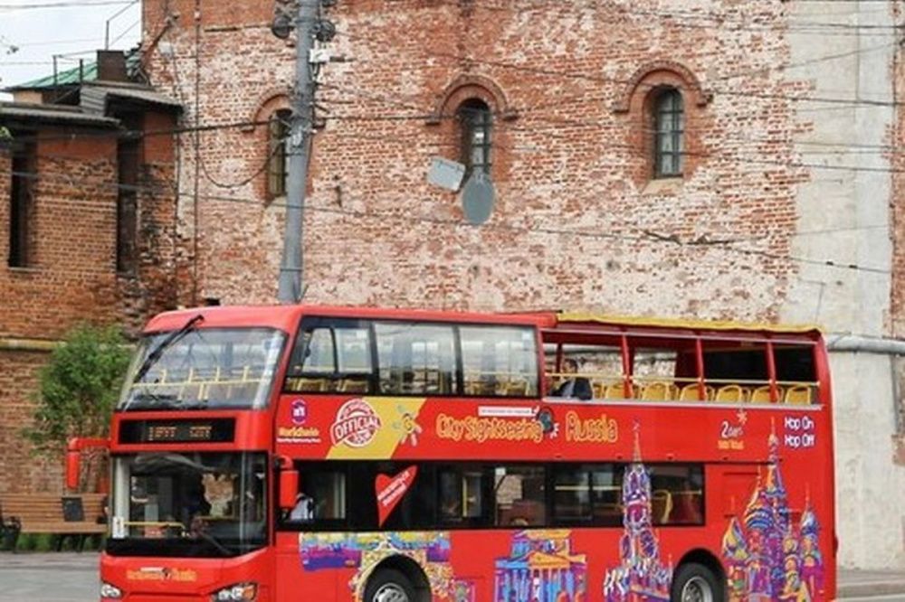 Двухэтажные автобусы возобновят экскурсионные маршруты в Нижнем Новгороде 15 апреля