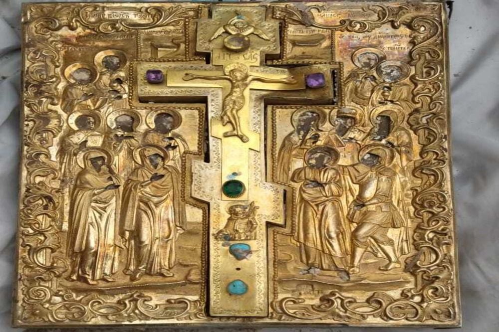 Уникальную икону ХIХ века и мощи святых нашли при ремонте нижегородского монастыря