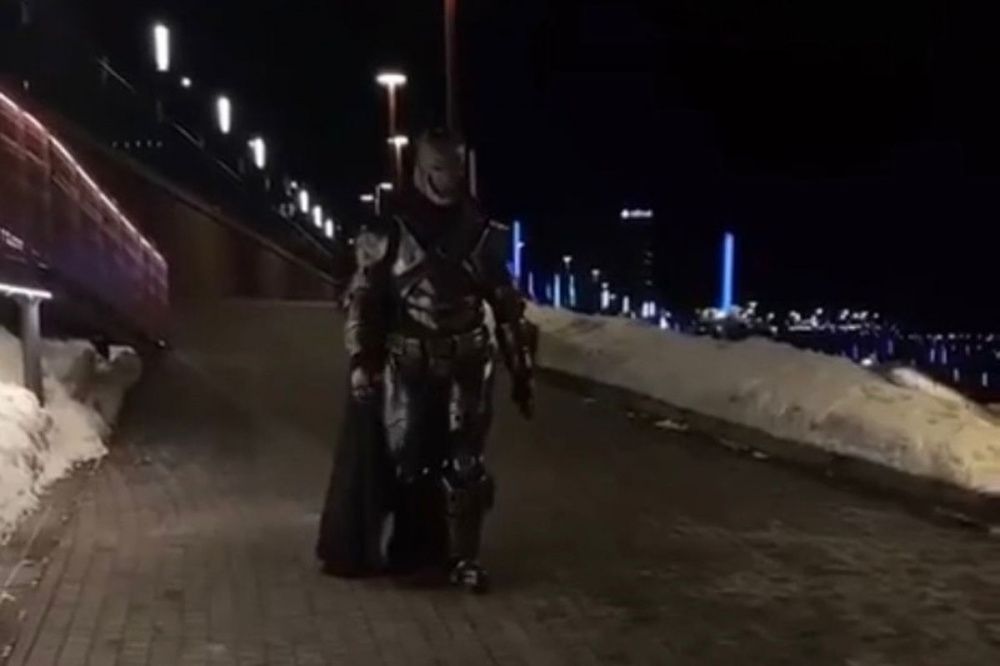 Фото Горожане встретили Бэтмена в центре Нижнего Новгорода - Новости Живем в Нижнем