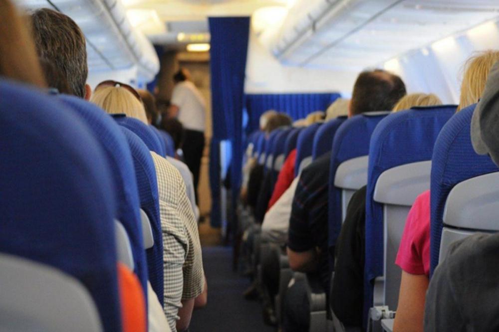 Фото Пассажиры рейса Краснодар-Москва более 7 часов сидят без еды в самолете в Нижнем Новгороде - Новости Живем в Нижнем
