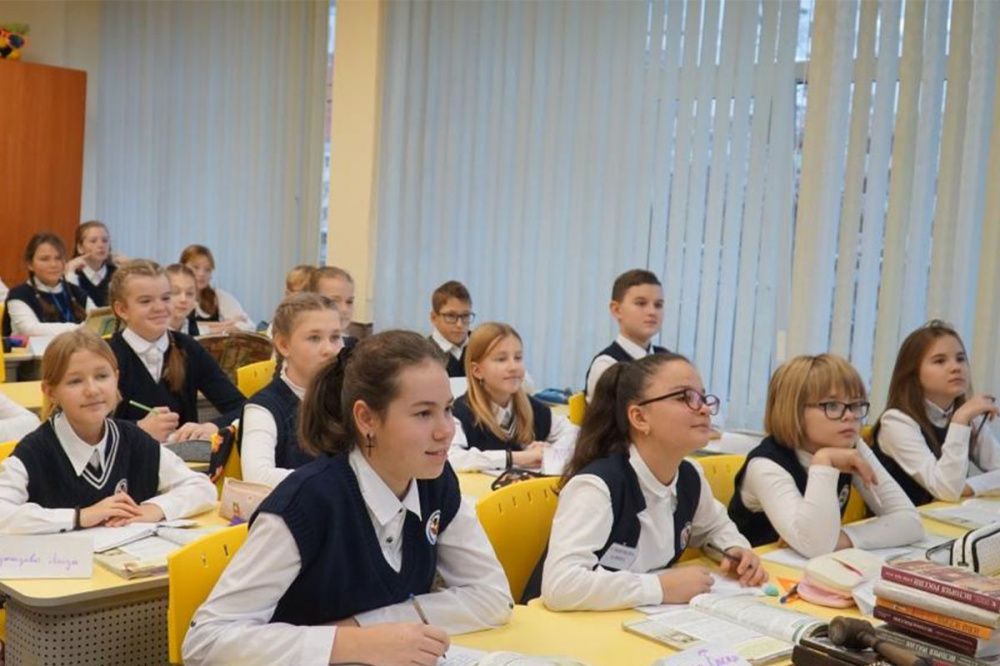 Занятия возобновились после капремонта в нижегородской гимназии №2