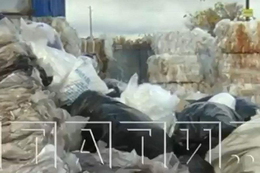 Жители Неклюдова жалуются на дым и запах от завода по переработке мусора
