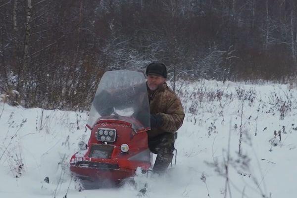 Нижегородец собирает собственные модели снегоходов из металлолома