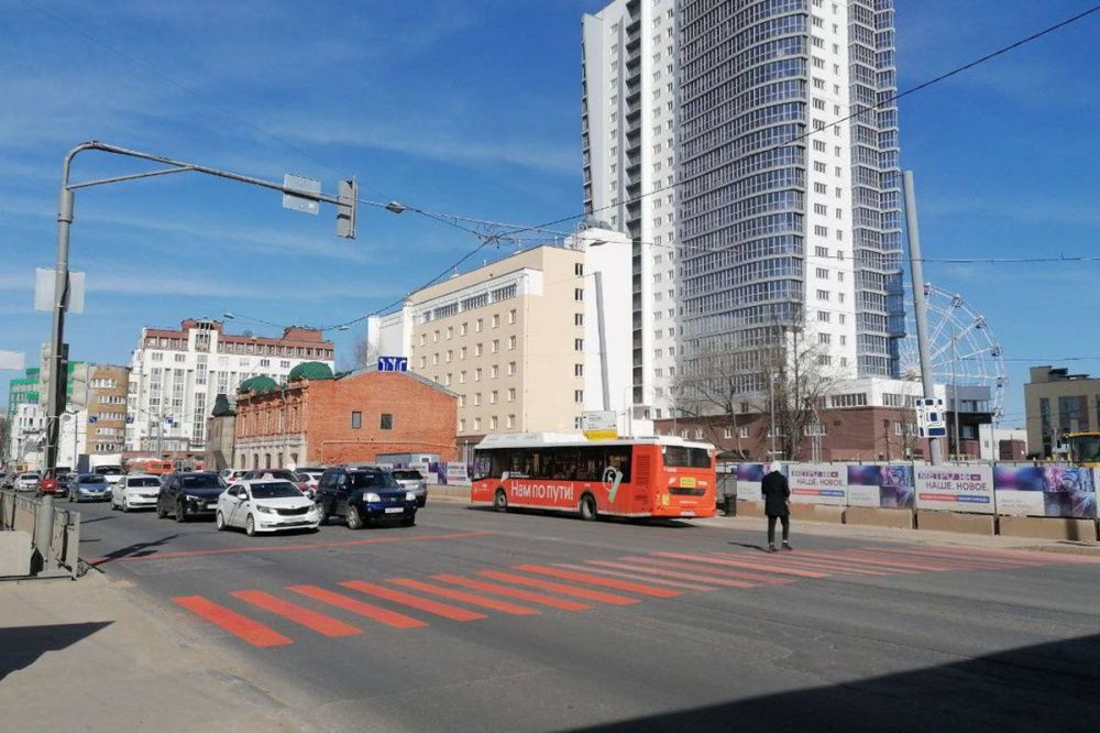 Новый светофор разместили у стройплощадки станции метро «Сенная» в Нижнем Новгороде