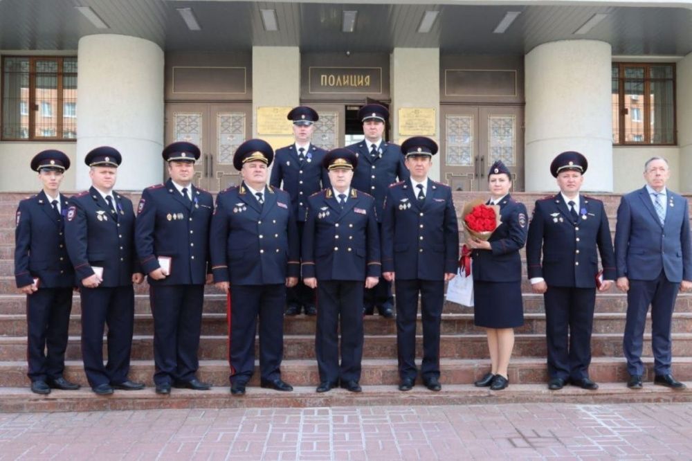 Нижегородских полицейских наградили за поимку организатора покушения на Прилепина