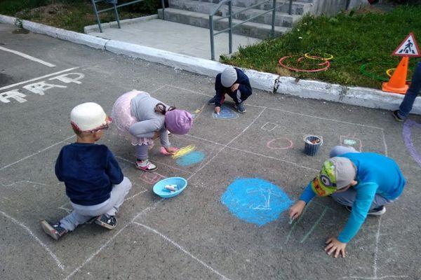 Ремонт дорожного покрытия в детских садах и школах Нижнего Новгорода оценили в 300 млн рублей