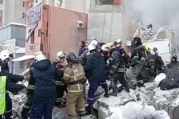 Нижегородку, извлеченную из-под завалов взорвавшегося суши-бара, госпитализировали в ПИМУ
