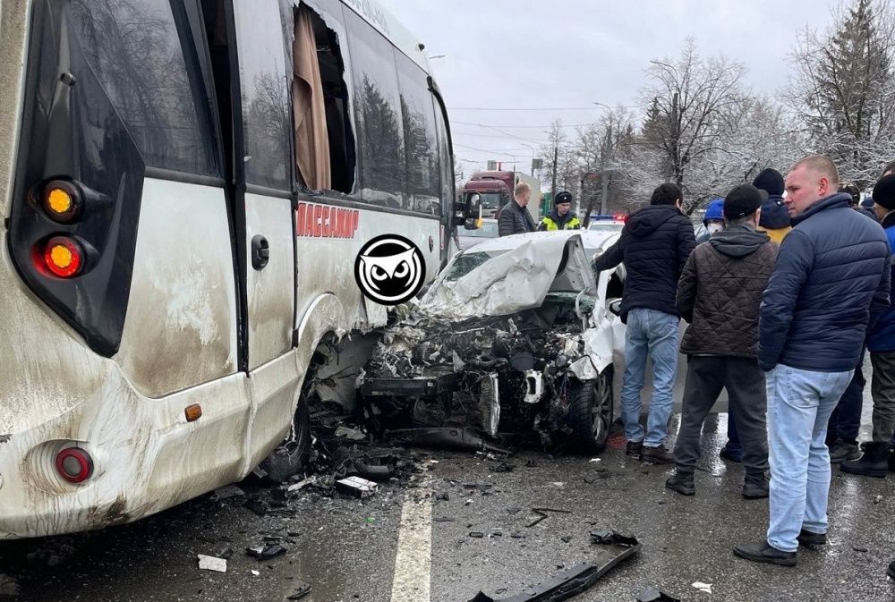 Автобус с детьми из Нижегородской области попал в смертельное ДТП в Пензе