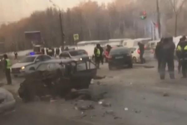Два человека погибли в ДТП на проспекте Гагарина утром 20 февраля 