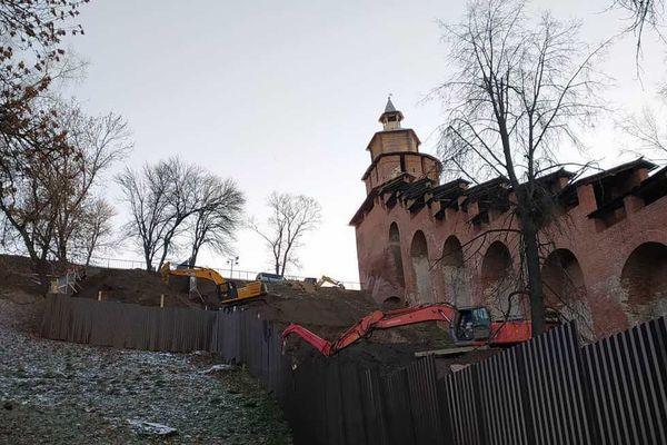 Уничтожение истории: начались раскопки у Часовой башни Нижегородского кремля
