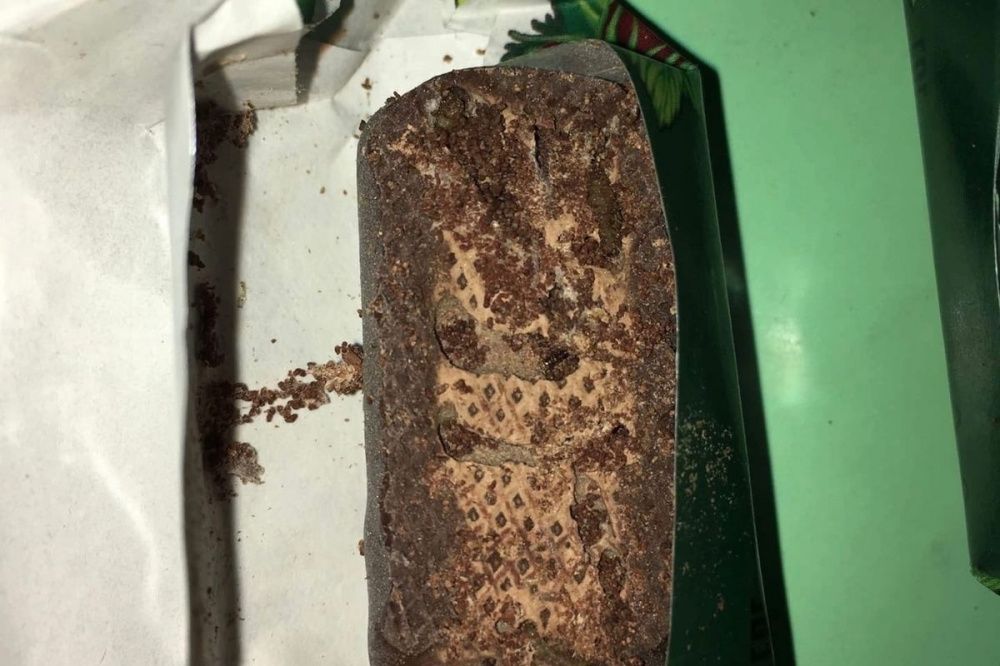 Шоколадные конфеты с червяками попались кстовчанке в сетевом магазине
