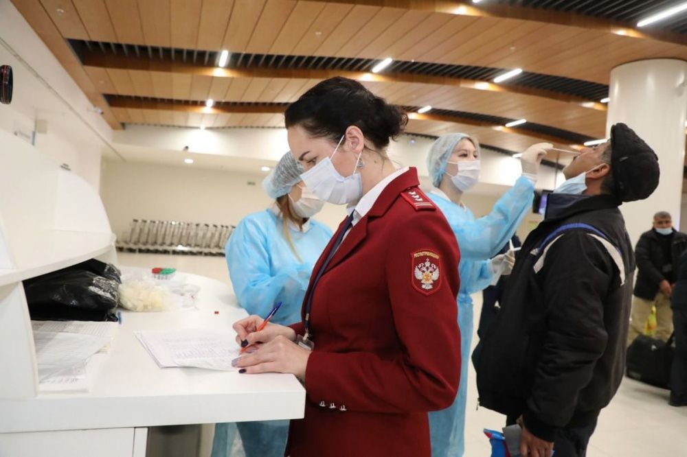 Более 20 пассажиров с коронавирусом поймали в нижегородском аэропорту 